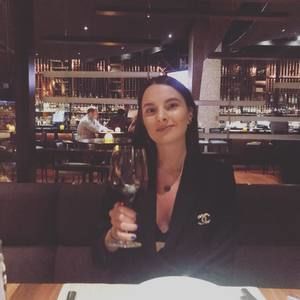 Meet your Posher, Georgiana